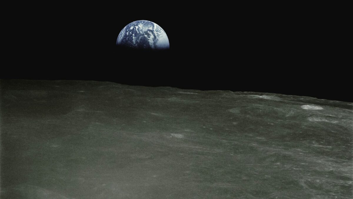 Artemis II, la NASA pubblica 800 GB di foto e dati della missione intorno alla Luna