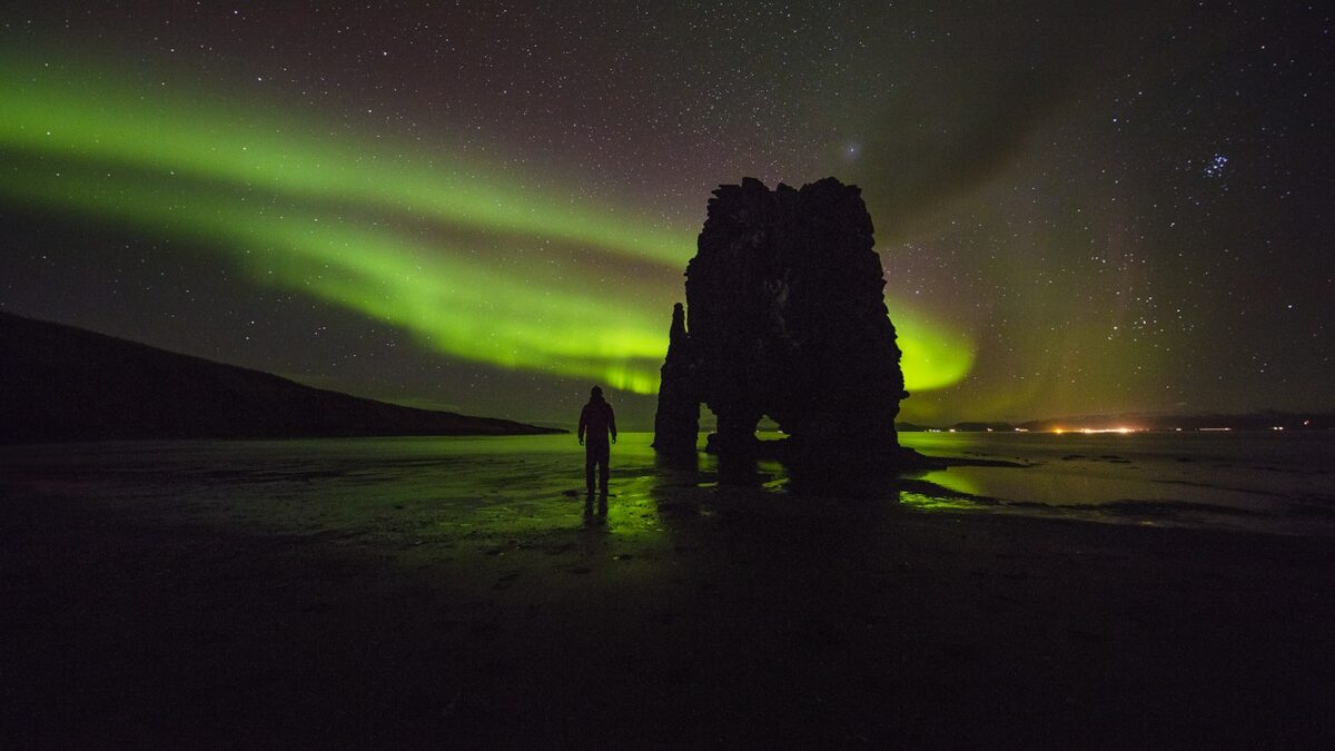 Aurora boreale in Italia: perché si vede e come accorgersene in tempo