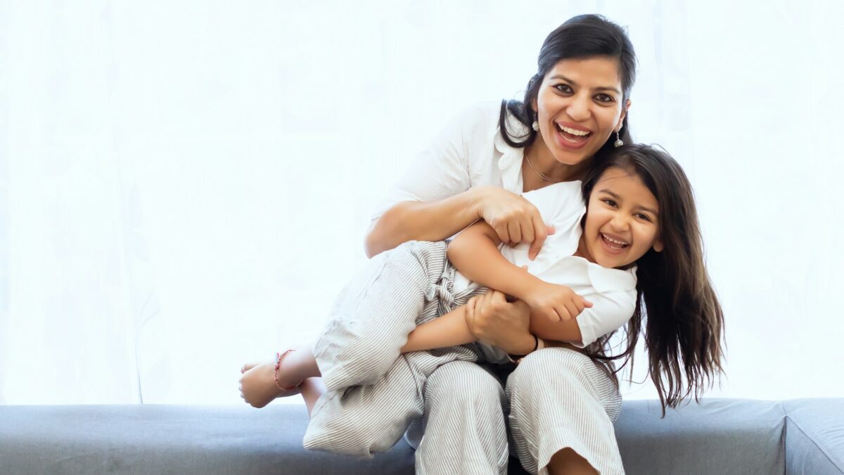 Bonus mamme 2026, domande aperte fino al 31 dicembre: 60 euro al mese, chi lo riceve