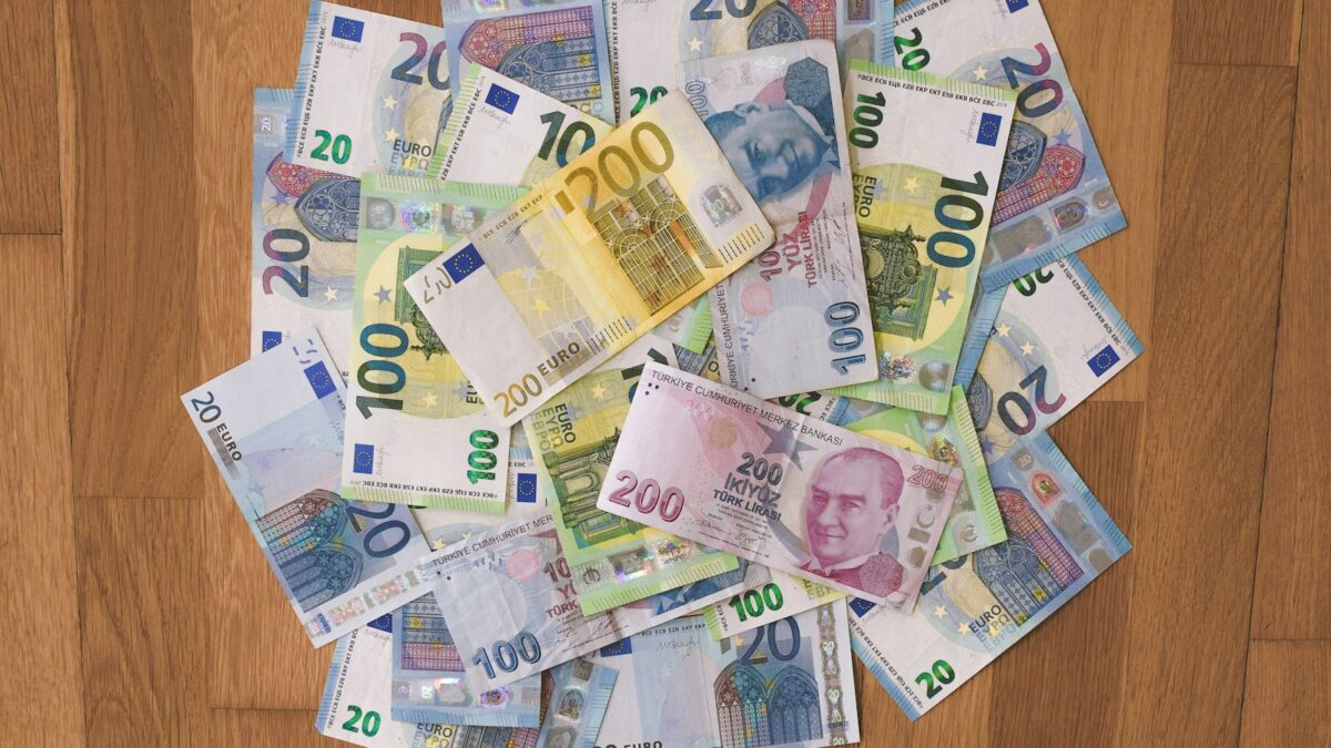 Fmi, il Pil dell'Italia nel 2026 crescerà dello 0,8%: stima rivista al rialzo