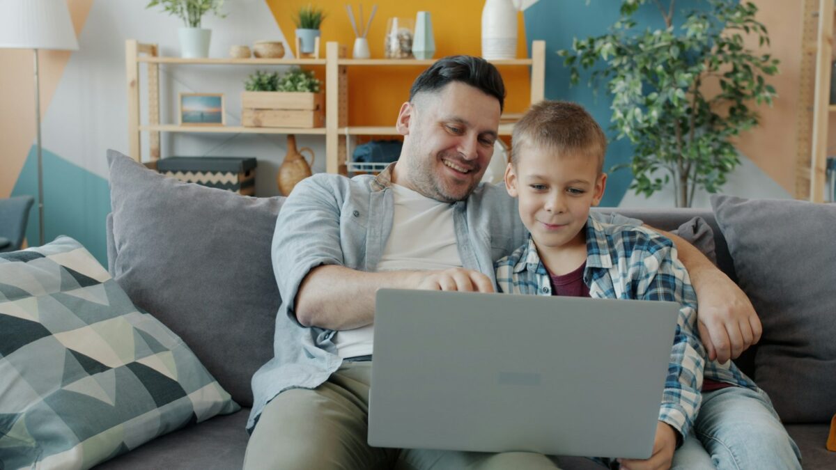 Inps, il Portale della Famiglia si arricchisce: asili vicino a casa e bonus in un unico posto