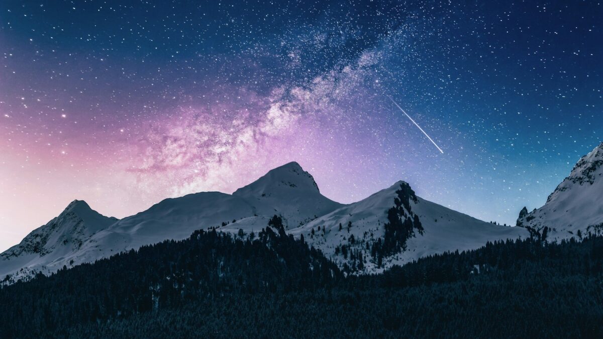 Perché il cielo di notte è buio se le stelle sono miliardi? Il paradosso di Olbers