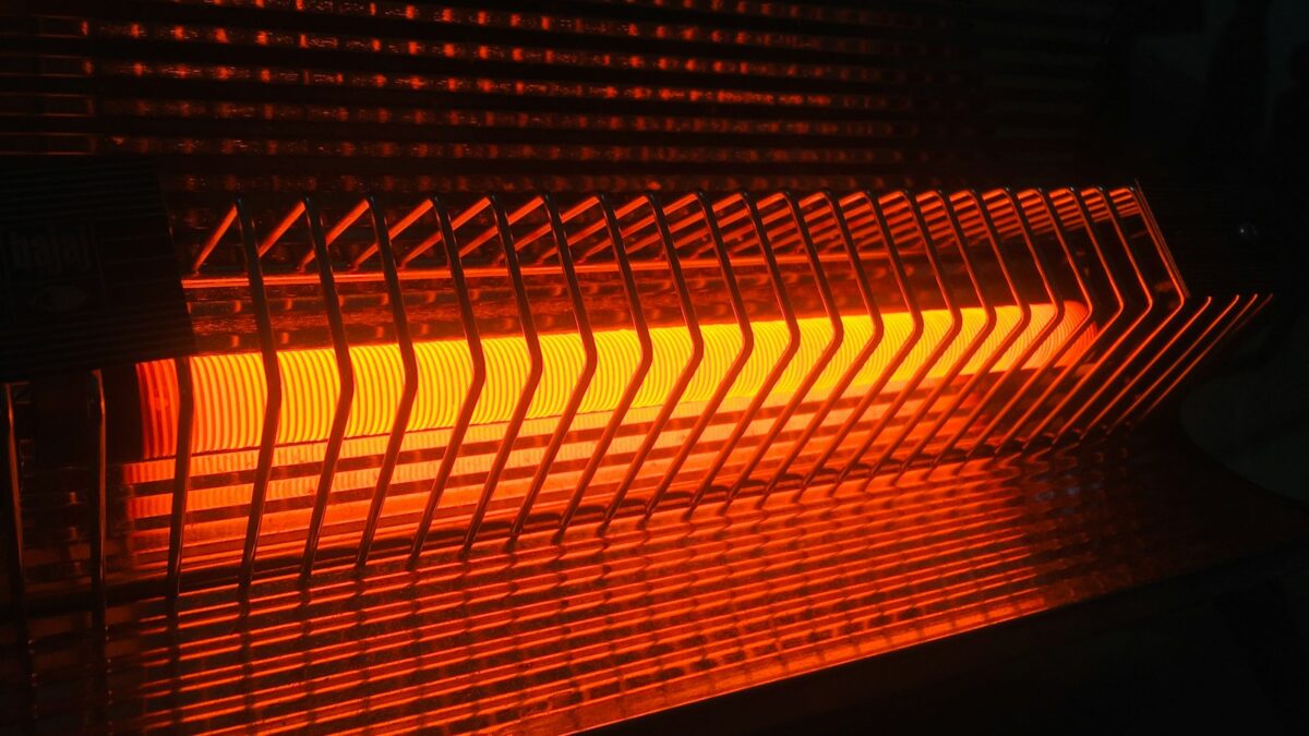 Quanto consuma una stufa elettrica: come calcolare il costo e spendere meno