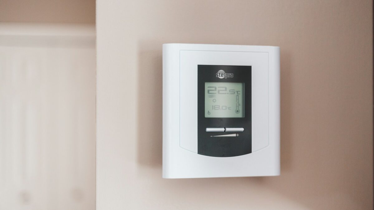 A che temperatura tenere il riscaldamento in casa: guida pratica